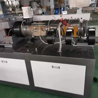 Otu ịghasa Extruder